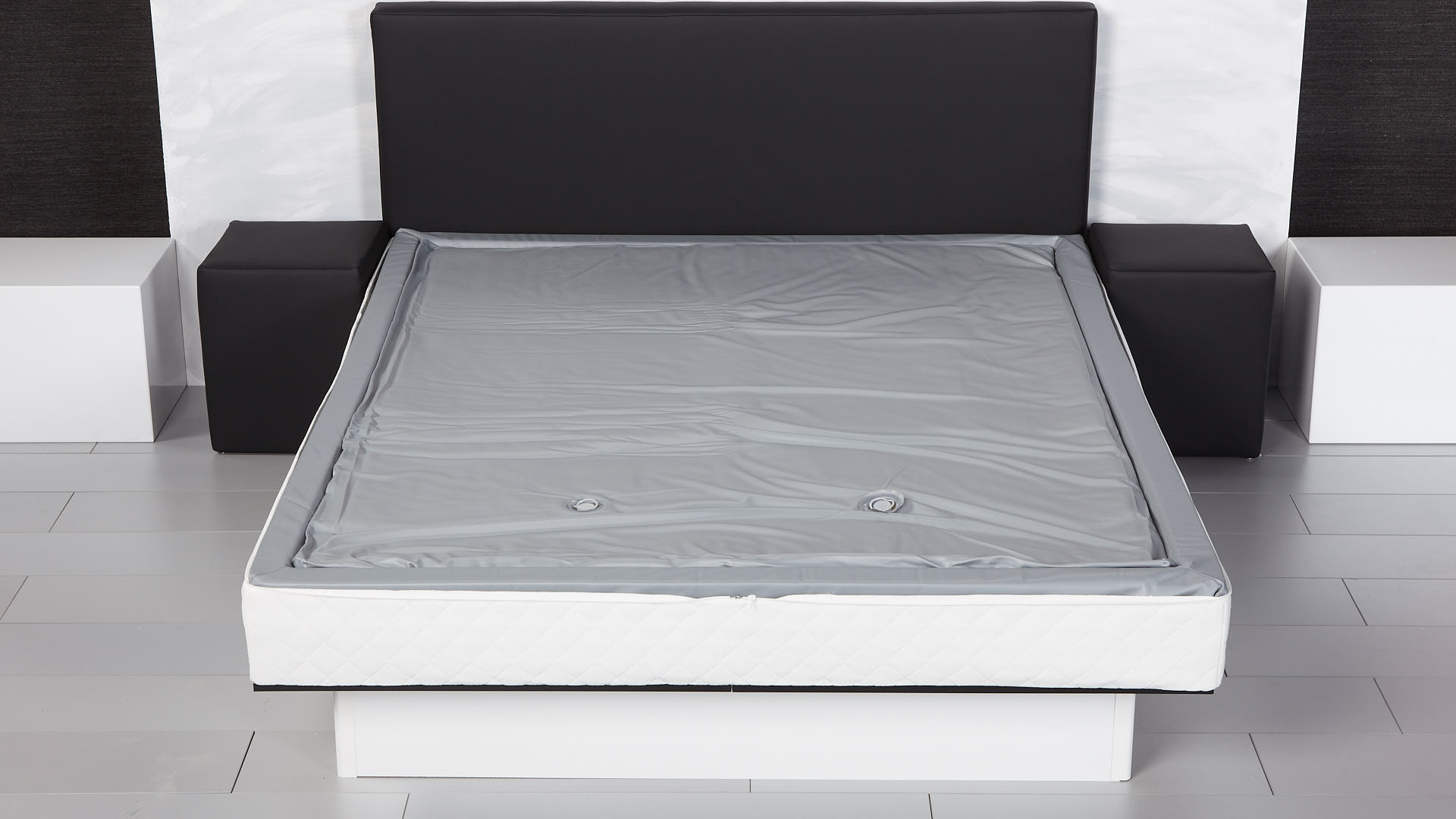 Hardside waterbed vs softside waterbed